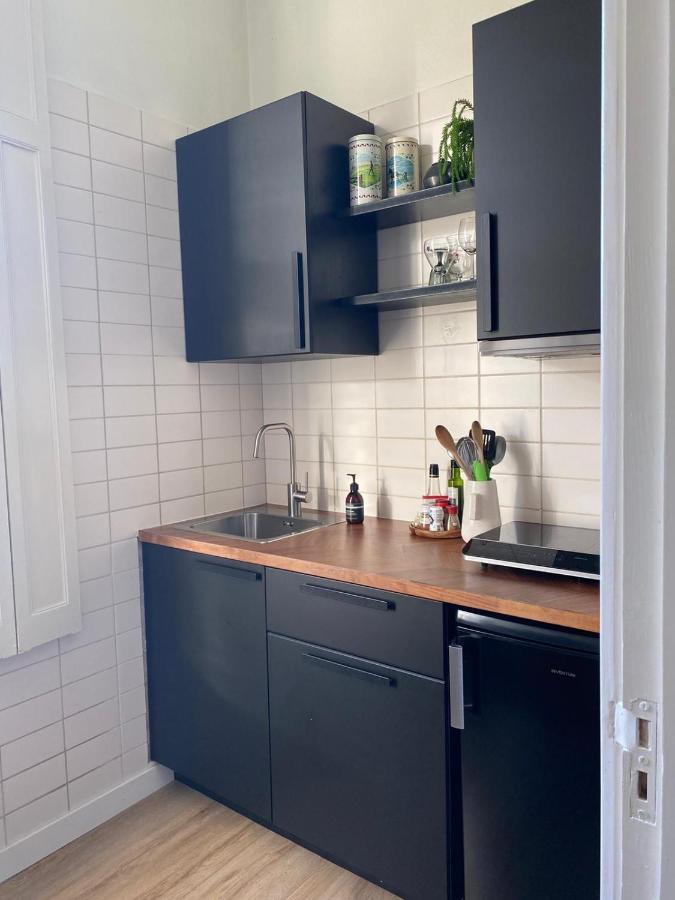 Statige Boerderijwoning Met Vrij Uitzicht En Tuin Vila Hoogzand Exterior foto
